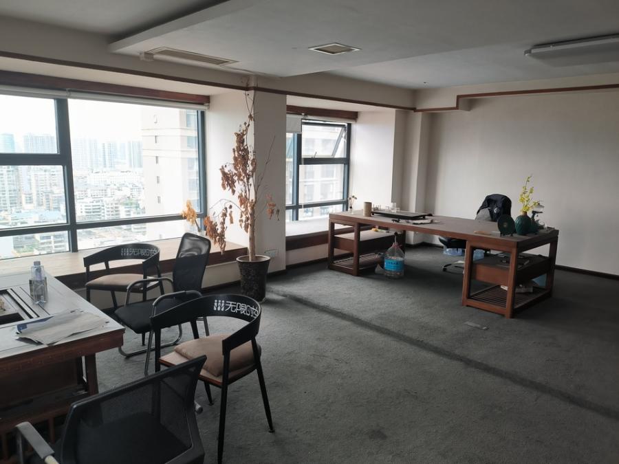 萬象新天地法拍房5號棟2501、2502、2505、2506號
