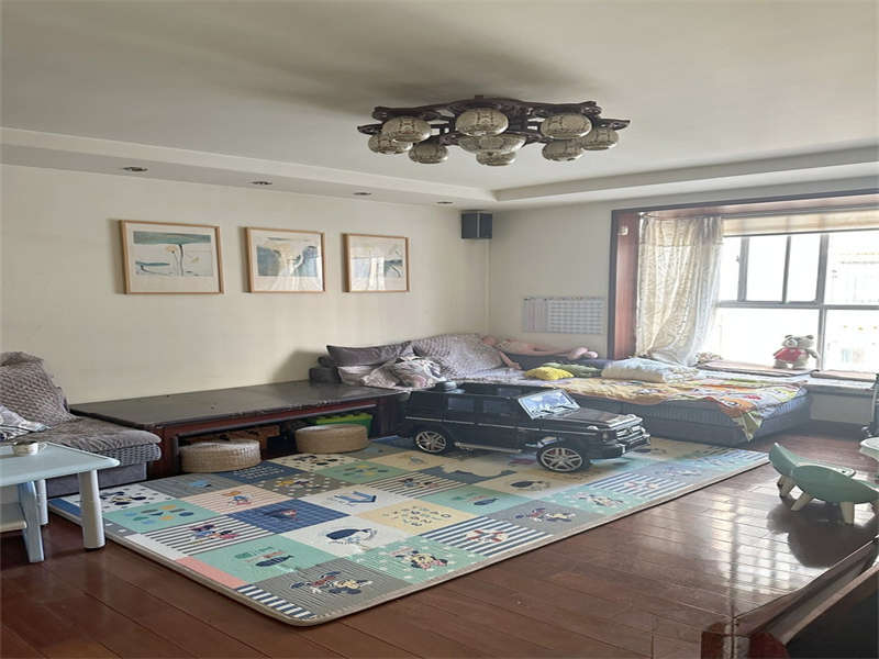 惠澤園法拍房A1，A2，B1，B2棟504號及其室內家具家電物品